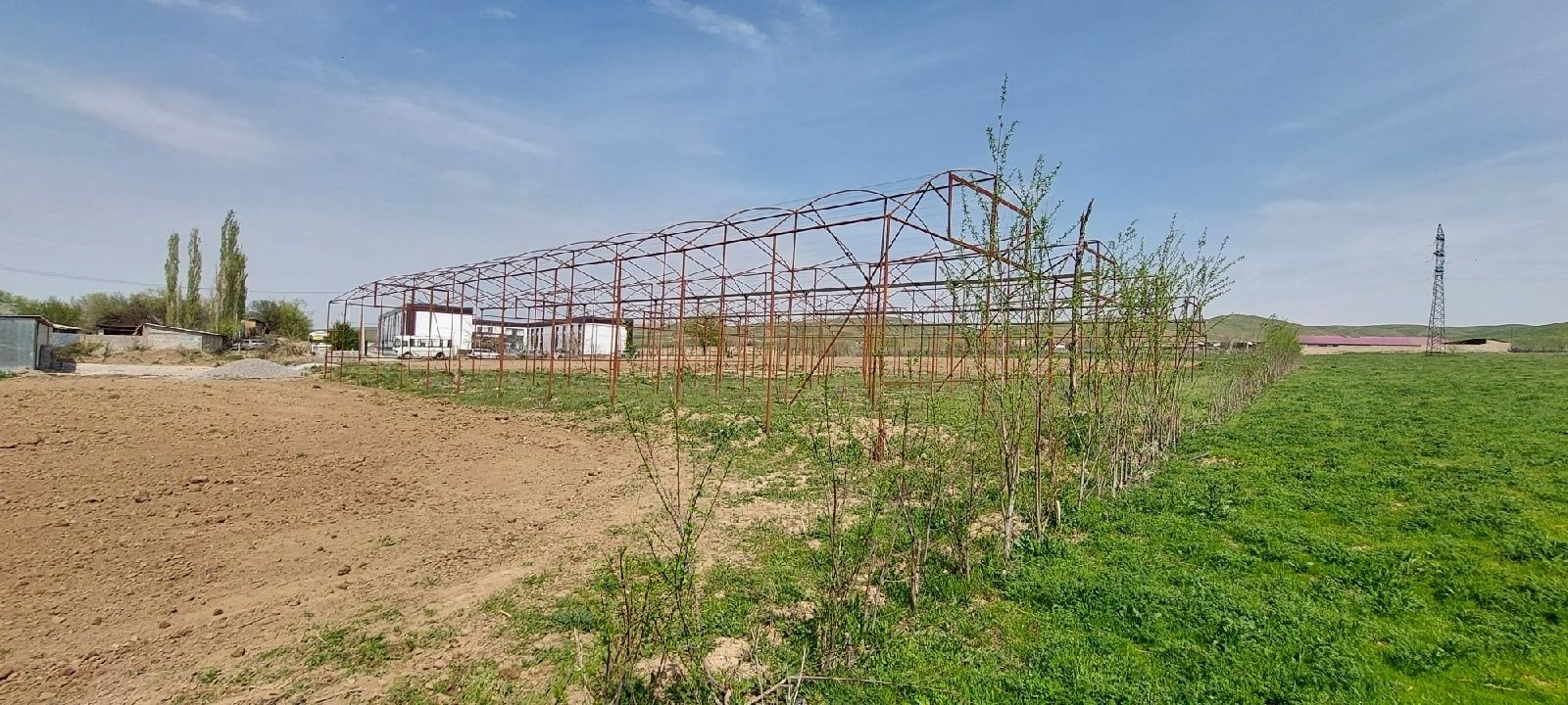Прадается Теплица. Труба