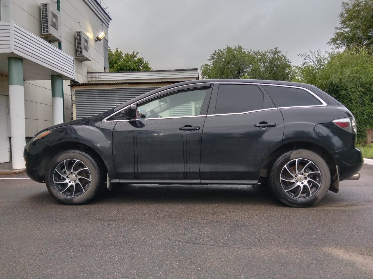 Продам автомобиль Mazda cx7