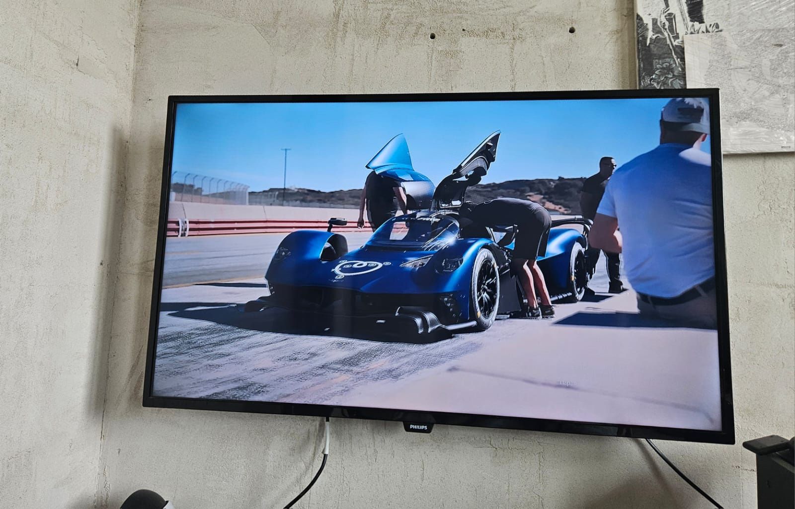 Smart TV Philips 40 дюймов(102 см)/Wifi/youtube/КиноПоиск/рассрочка.