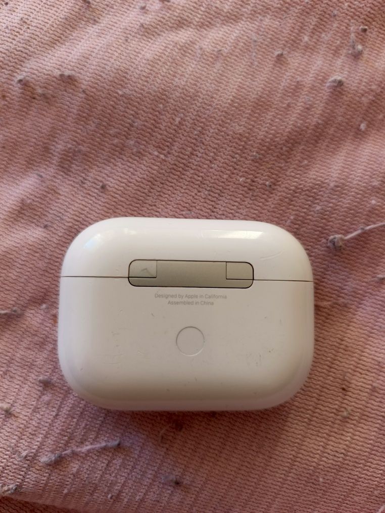 Airpods pro 1 поколение