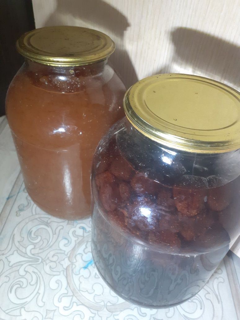 Продам варенье клубничное  , яблочный щджем