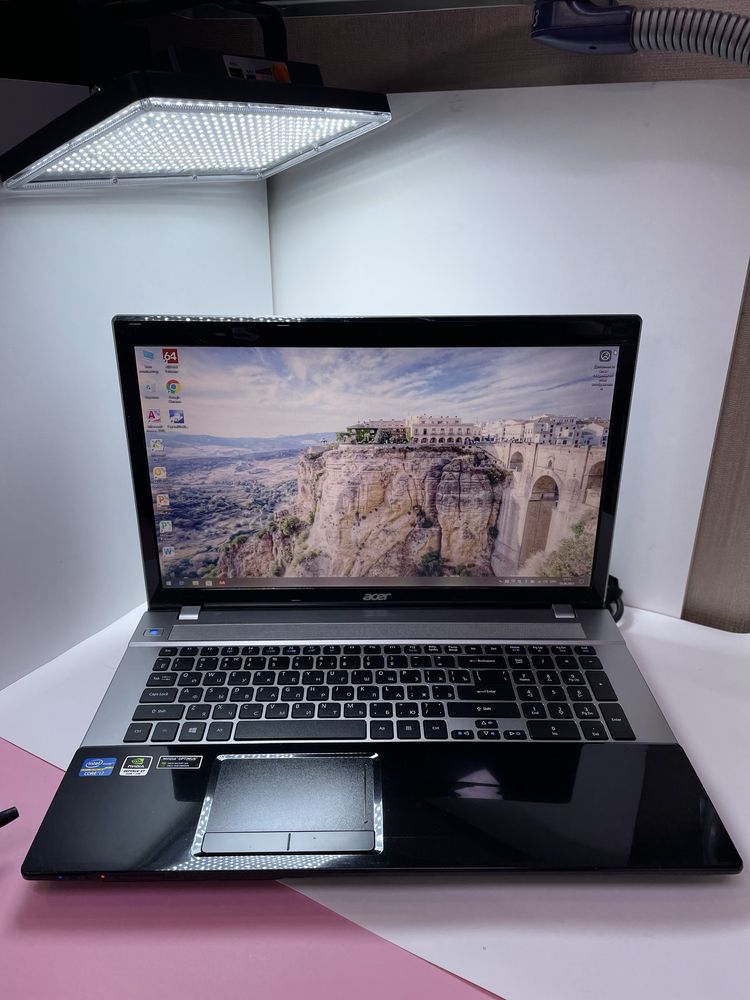 Ноутбук Acer V3-771G/VA70. Звонить на WatsSapp