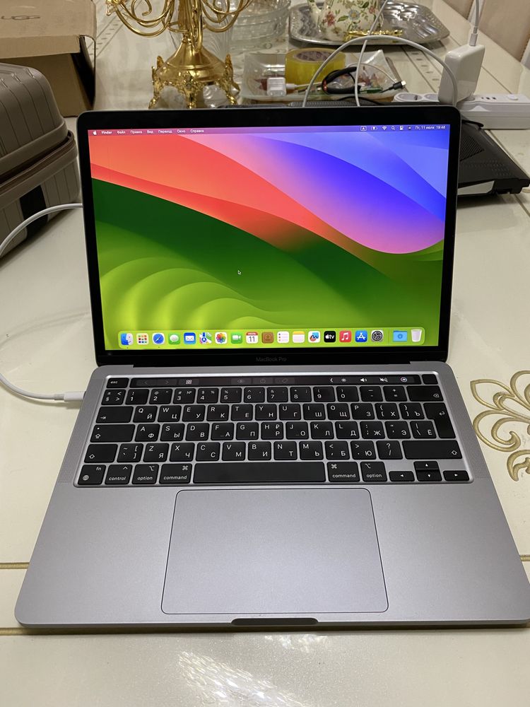 Продам или обменяю Macbook Pro 13 на М1 (с минусами)