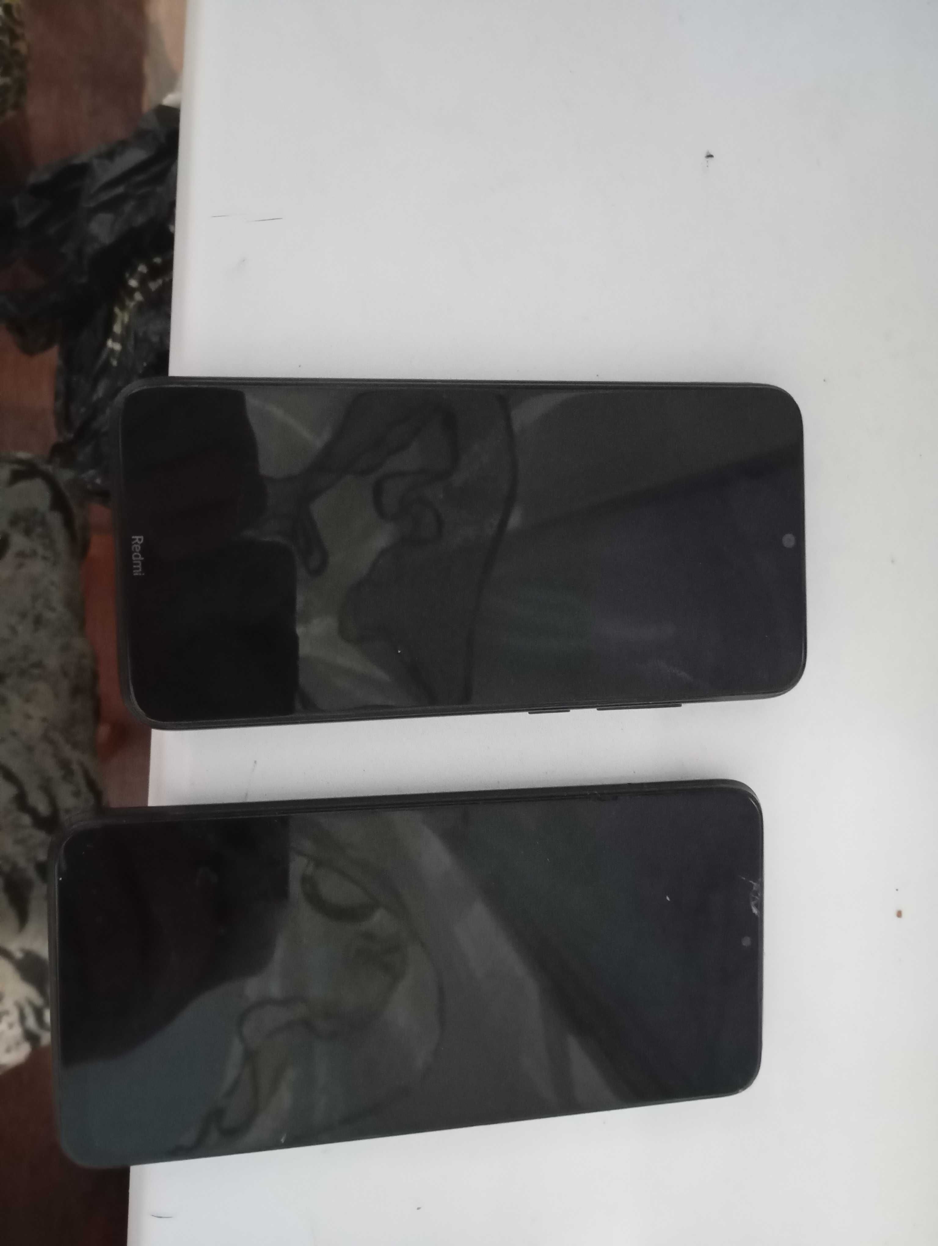 Продам сотовый телефон два штуки redmi