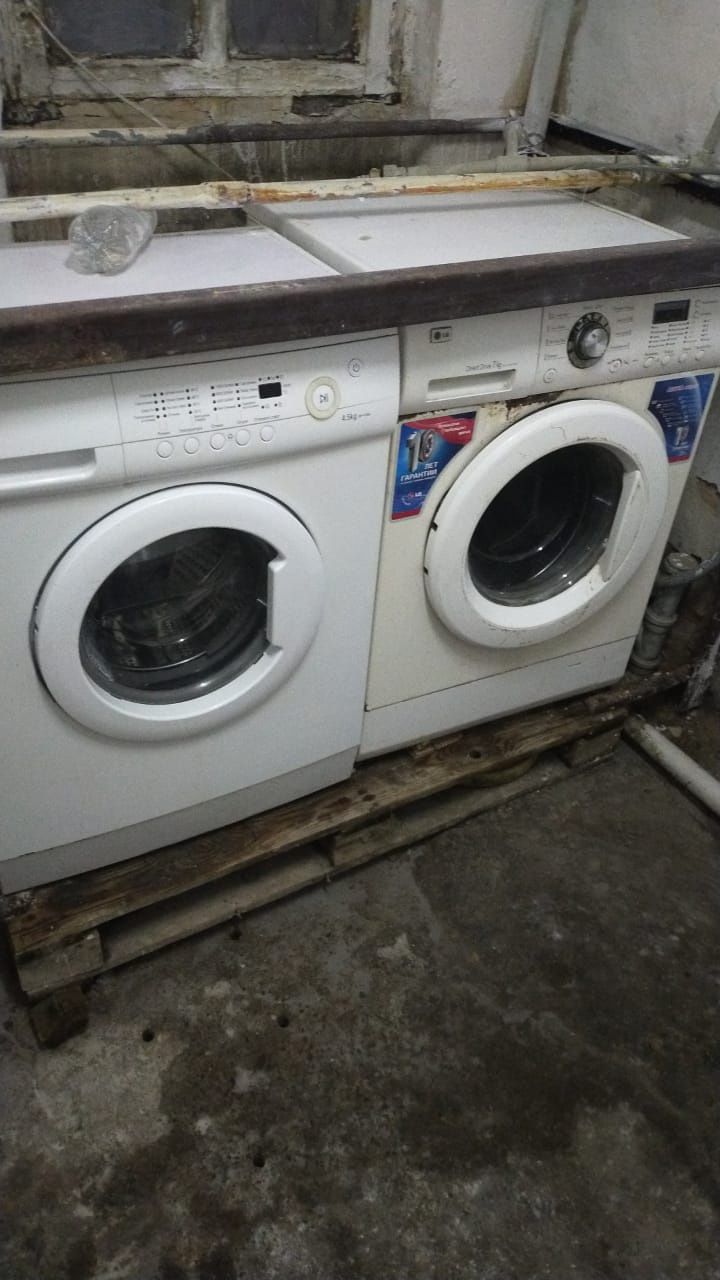 Продам стиральную машину на запчасти,