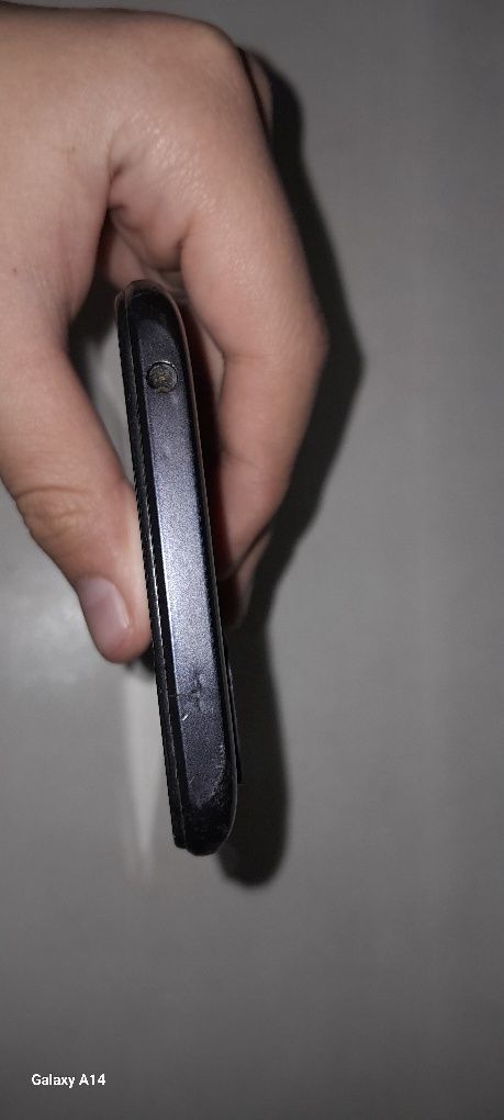 Продаю Xiaomi Redmi 9C 3/64 ГБ (на запчасти, не работает)
