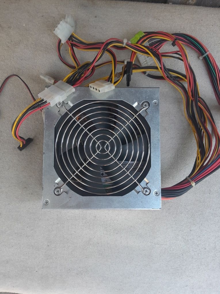 Блок питания для компьютера 450W 2 Sata 5 Ide