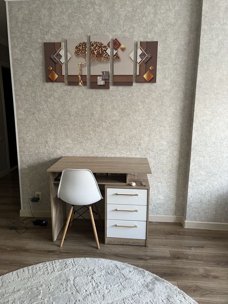 Продам стол комп.