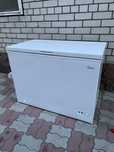 Продам морозильник Midea