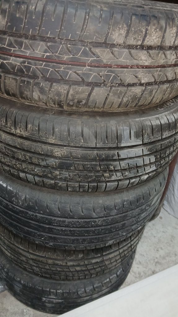 Продам летние шины 195/65 r15 б/у на дисках + запаска 185/60 r15