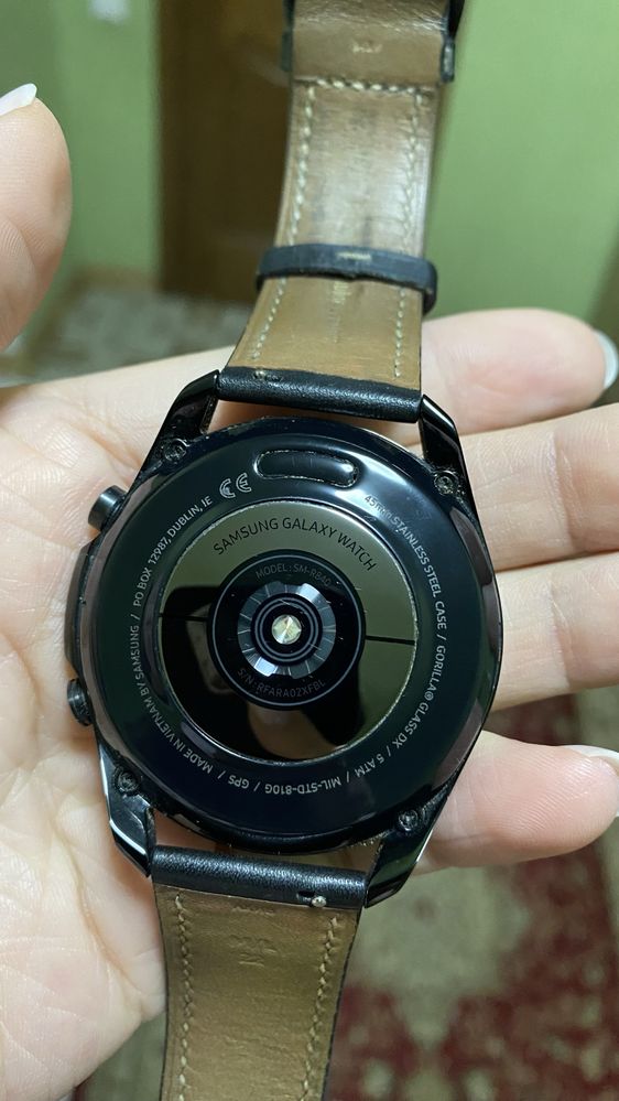 Продам смарт часы Apple watch SE и Galaxy watch3