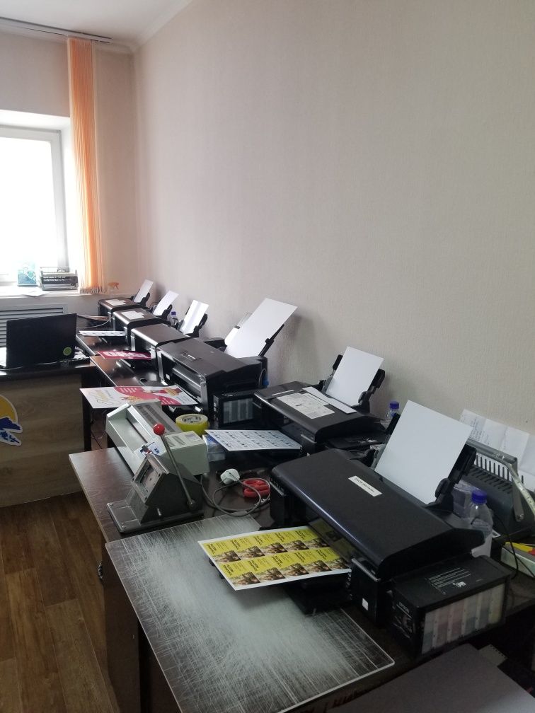 Продаётся действующий бизнес полиграфия .
