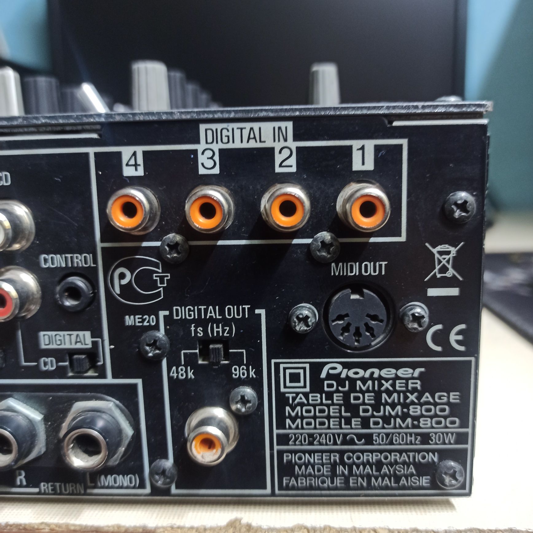 Dj микшер Pioneer DJM-800