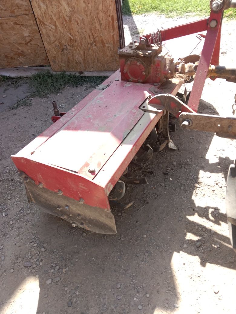 Продам почвенную фрезу на запчасти