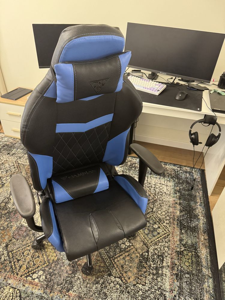 Продаю кресло игровое