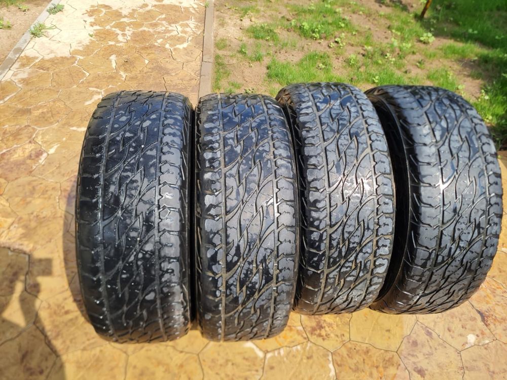 Всесезонные шины Bridgestone Dueler A/T 001 275/65 R17 115T.