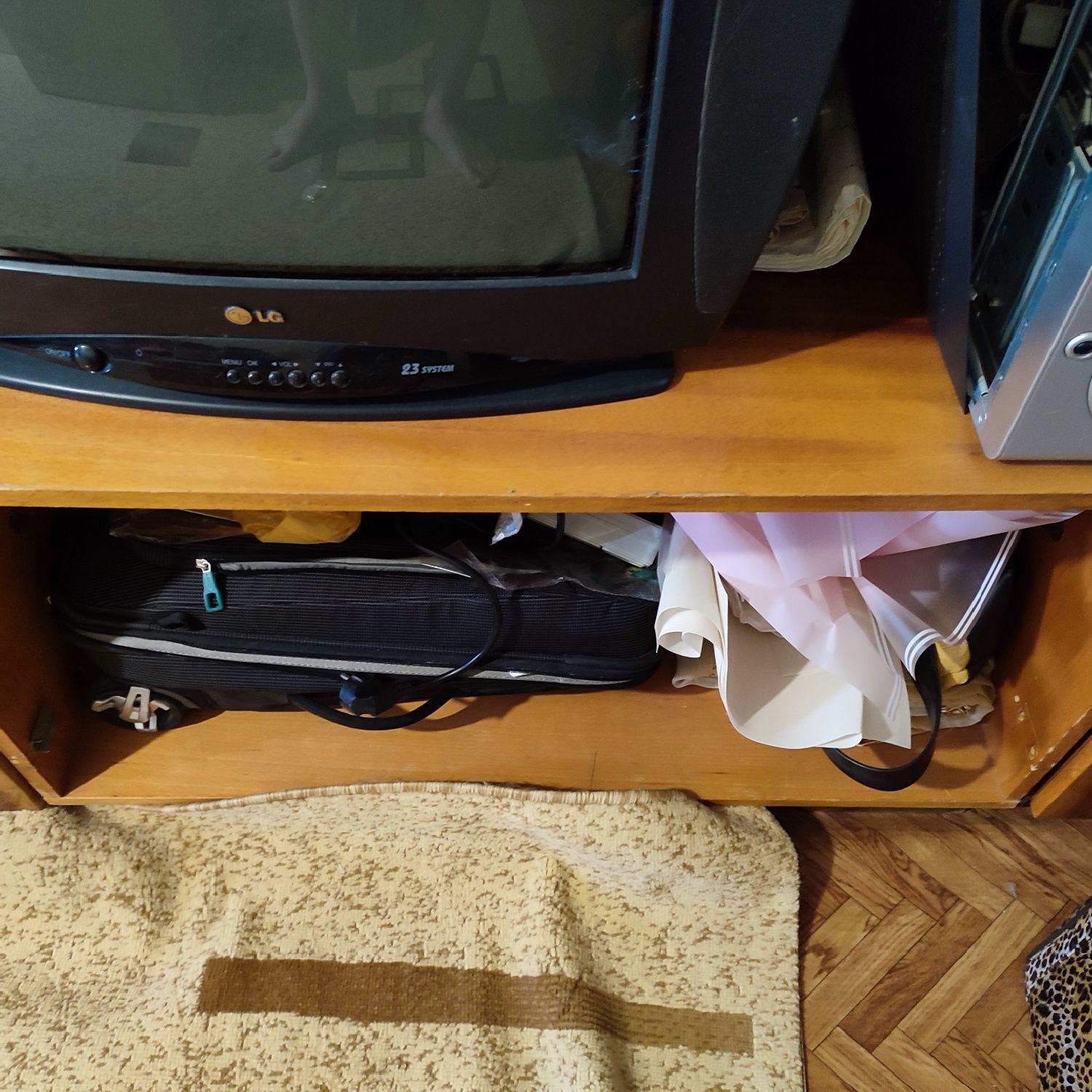 Отдам стенку б/у