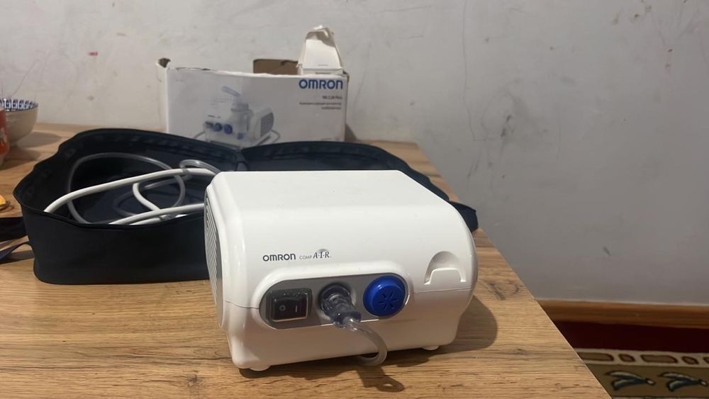 Компрессорный ингалятор OmROn NE-C28 Plus