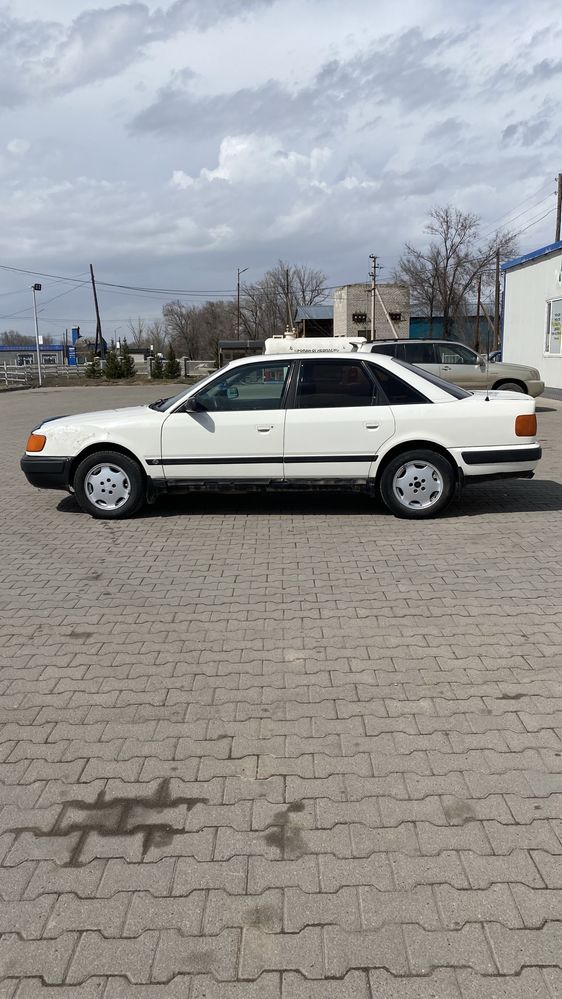 Ауди 100 с4 93г 2.6 об кватро