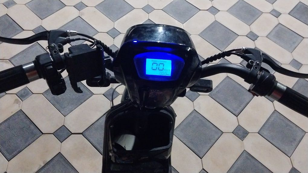 Продам скутер sup