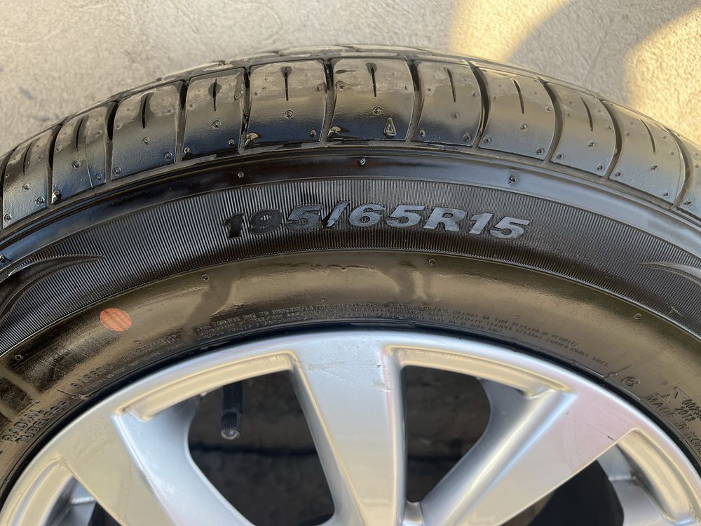 Продам диски с шинами. Подходит на Hyundai accent, Kia rio