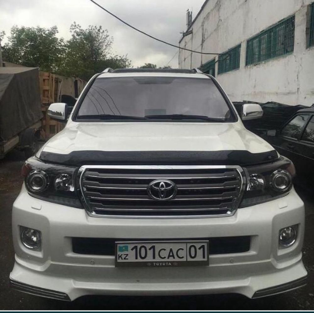 Автостекло Лобовое)хова , фш 12,-13, робот
