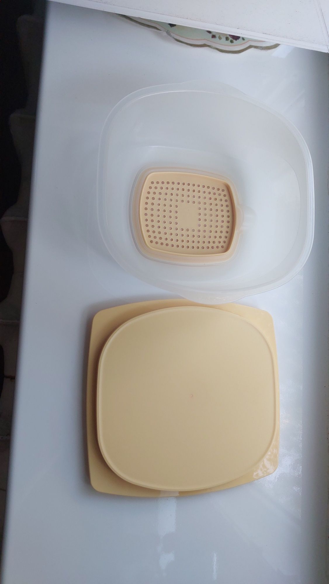 Tupperware контейнер Умная сырница Кроха