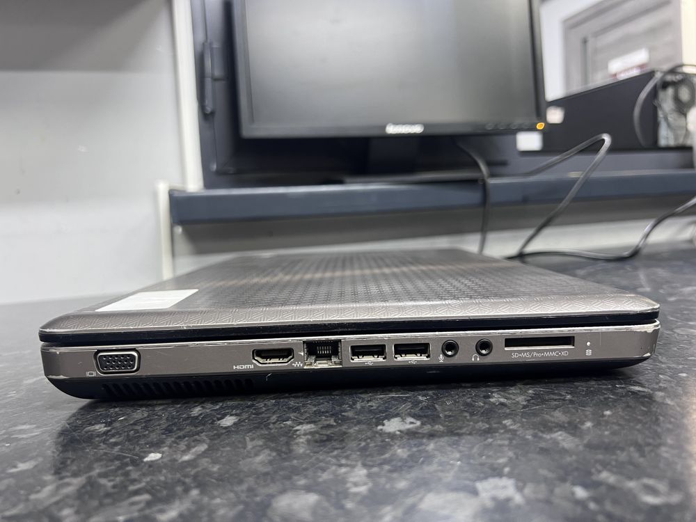 Ноутбук HP Core i3