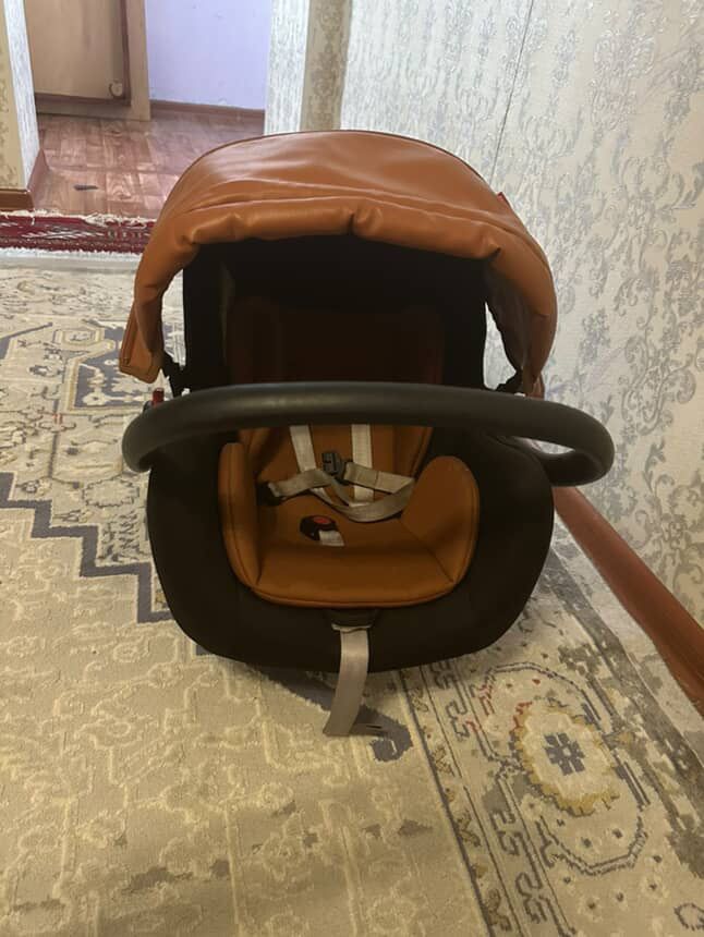Коляска 3в 1 автокресло