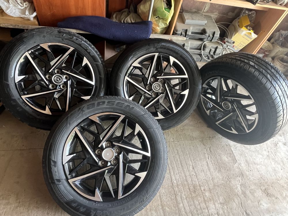 Титанкы +покришка 235/60R18