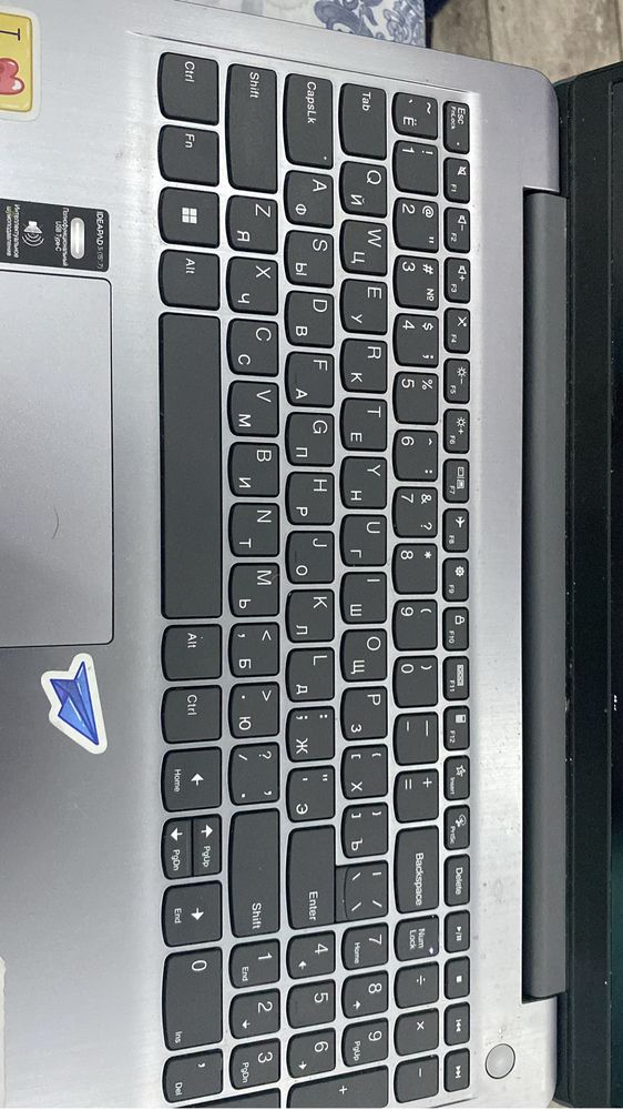 Продаю Lenevo IdeaPad 3