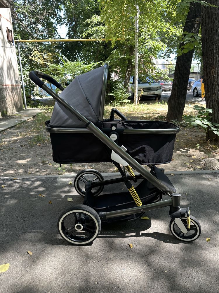 Продам коляску срочно