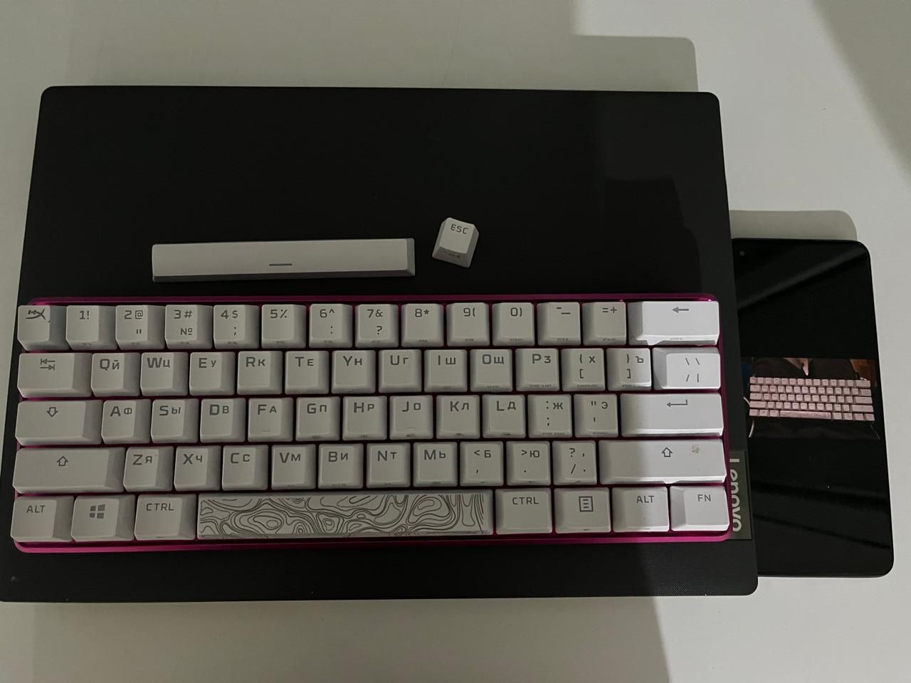 Продаю механическую клавиатуру HyperX Alloy Origins 60