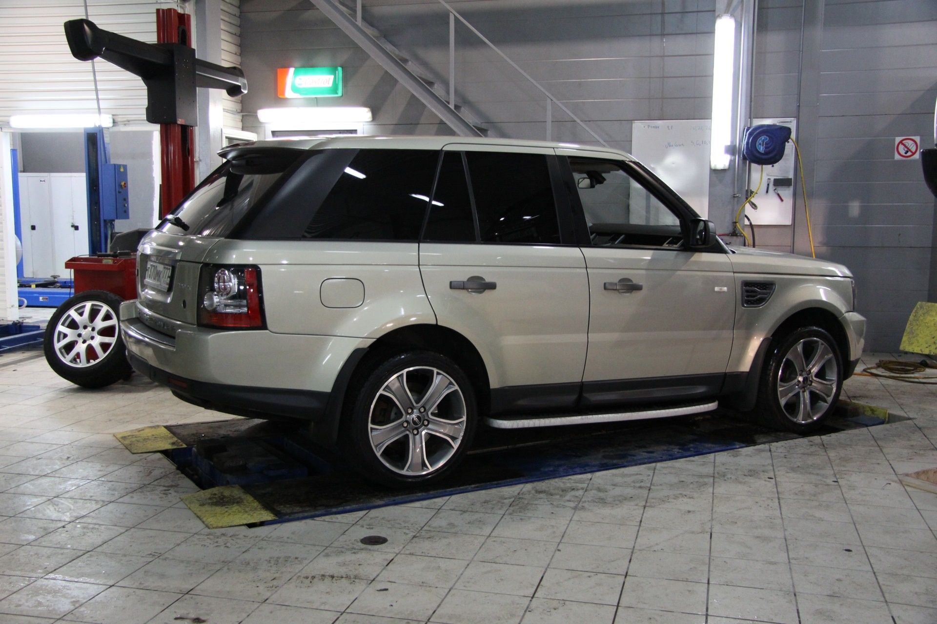 Продам диски R20 Range Rover