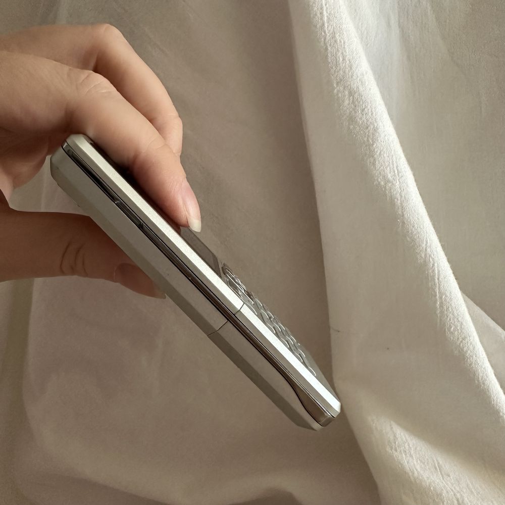 Телефон Sony Ericsson T250і