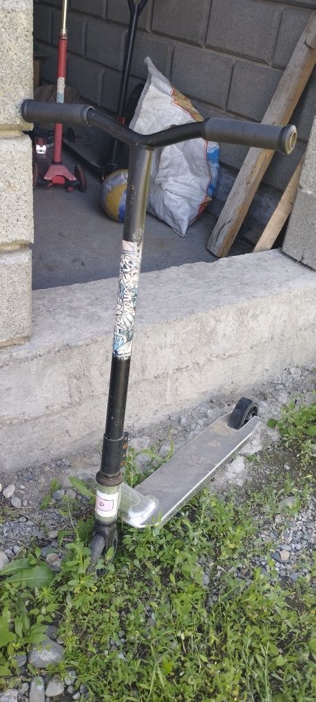 Продам трюковой самокат