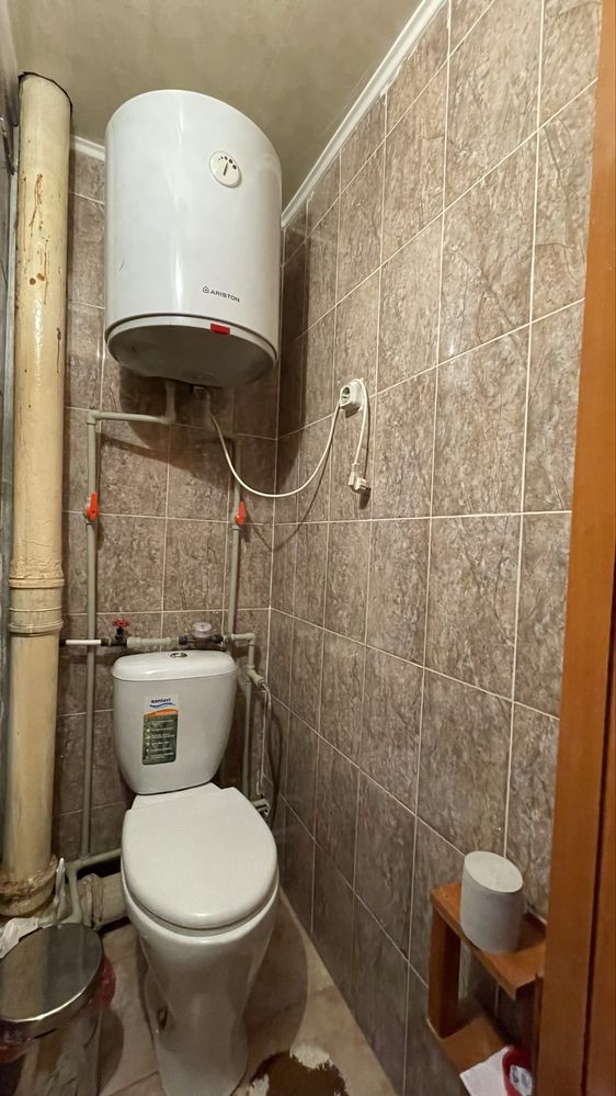 Мерей 16 үй 3 бөлме 2 этаж