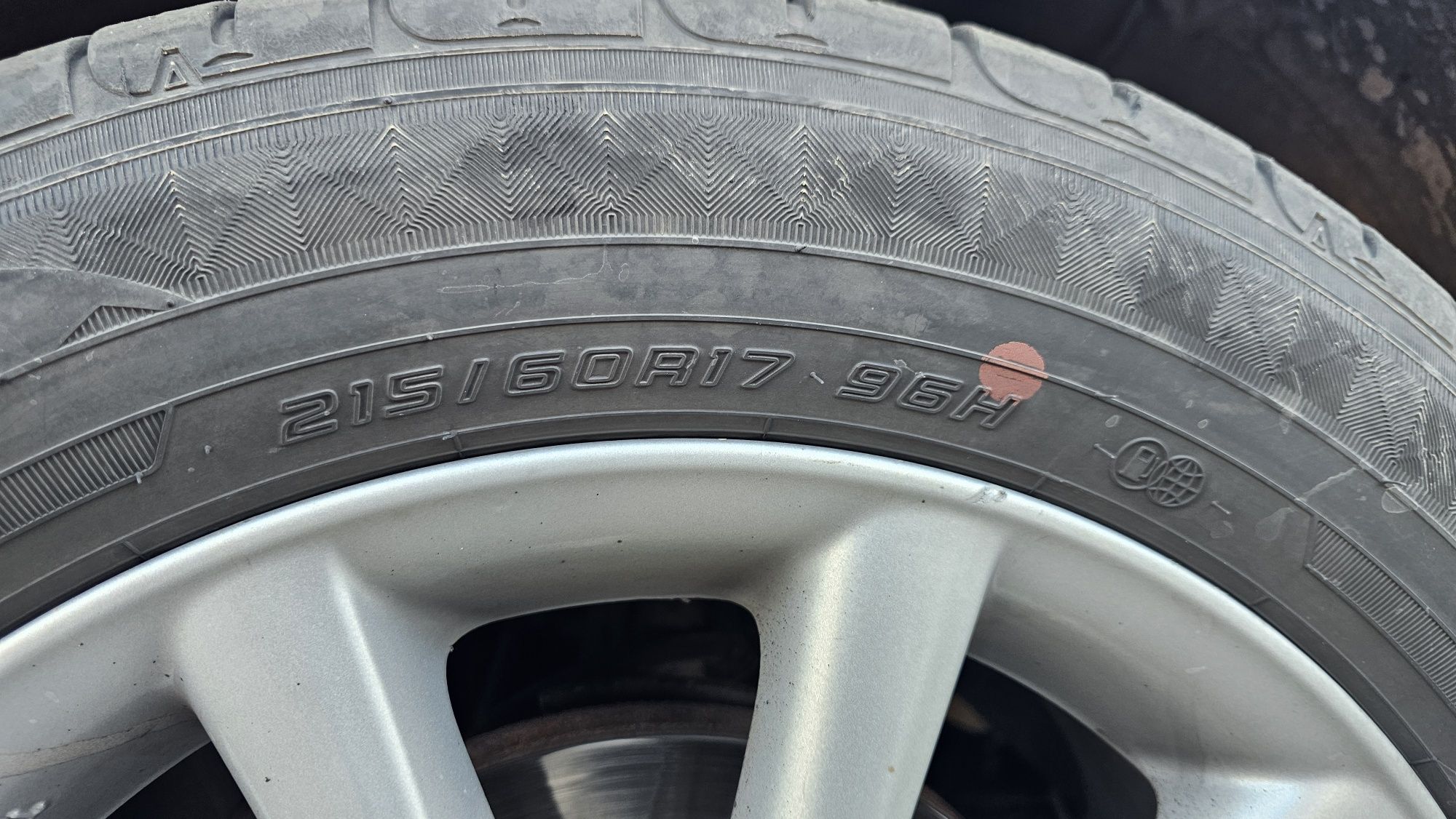 Продам Диски Toyota 17  оригинал