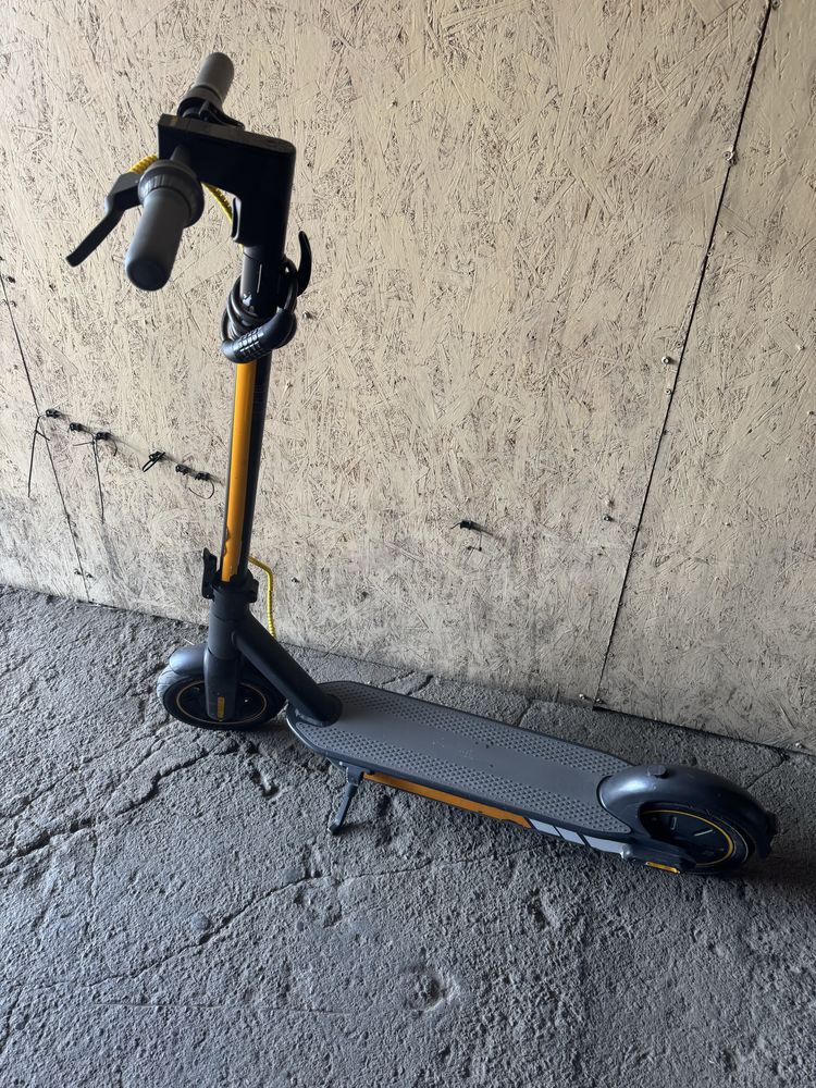 Ninebot Max G30.