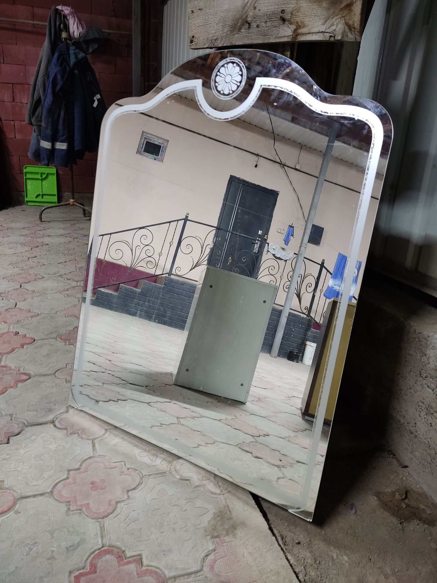 Комот прихожка с зеркалом
