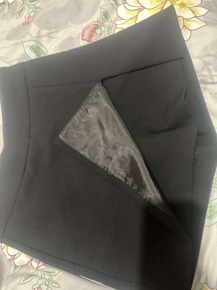 Продам юбка шорты