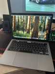Продам macbook pro 13 256Gb touch bar