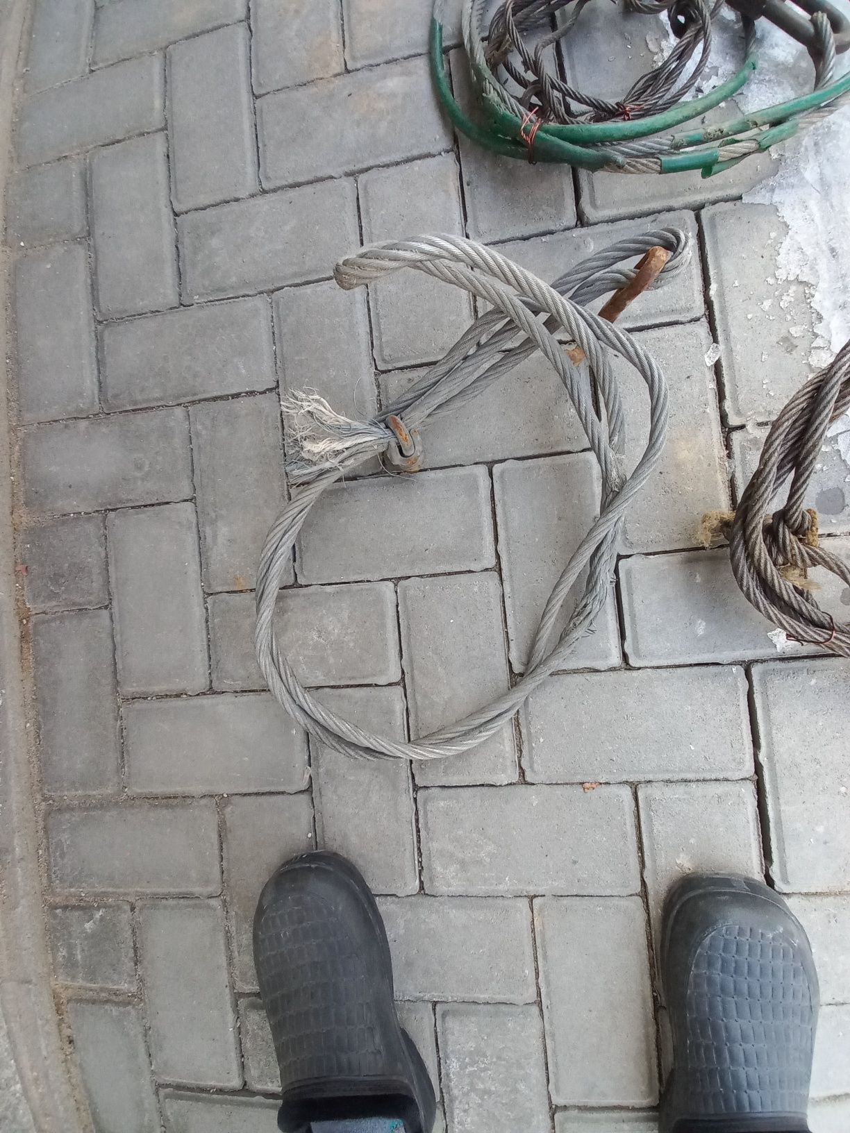 Продам трос буксировичный