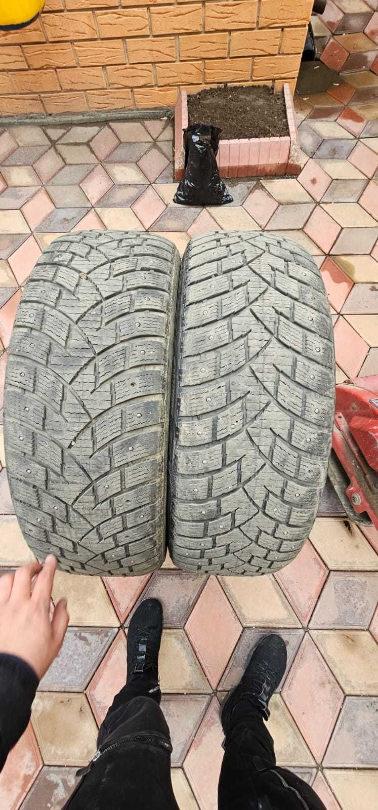 Автошины 2 шт. б/у