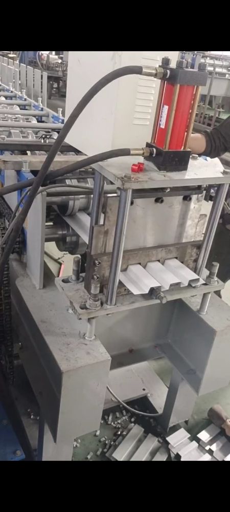 Оборудование по изготовлению металлического сайдинга евро рейка