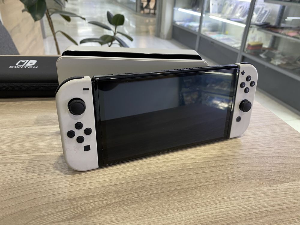 Nintendo switch oled +23 игр