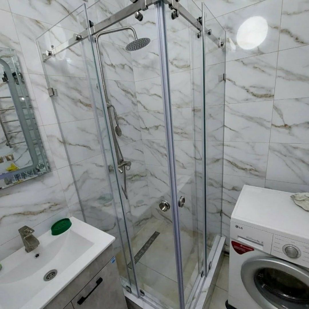 Душевые кабины из стекла на заказ