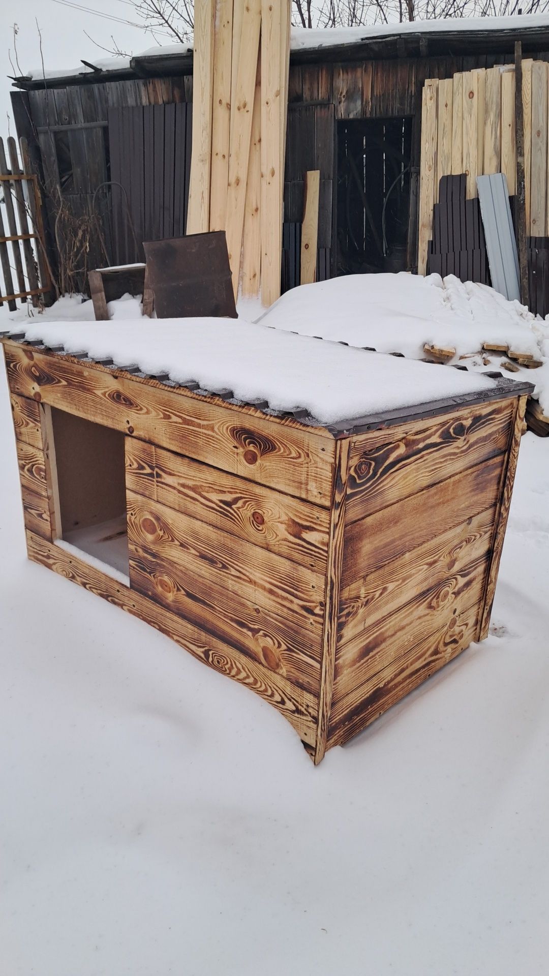 Продам будку для собак