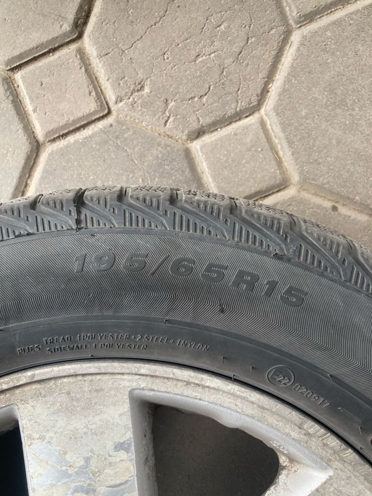 Продаю диски с резинами ,сезон зима