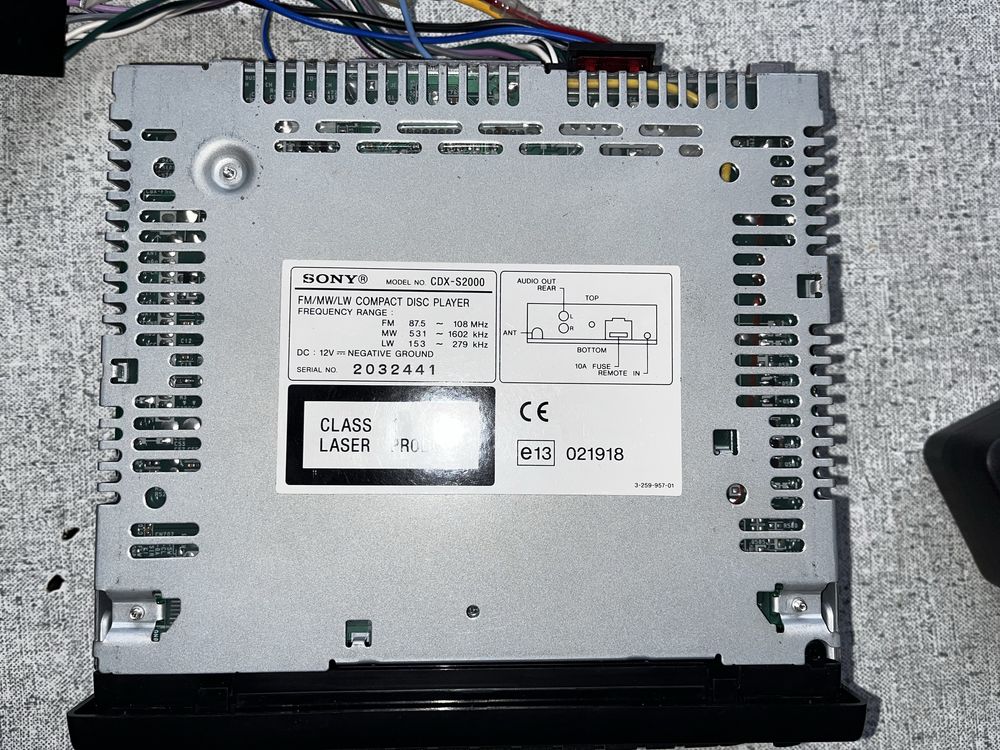 Магнитола Sony CDX-S2000